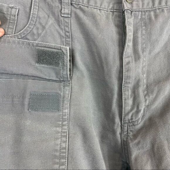 Vintage REI Beer Can Shorts - Picture 5 of 13